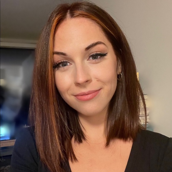 Meet your Posher, Kylie - Picture 3 of 6